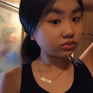 Meet your Posher, Nhung